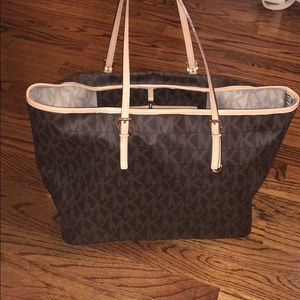 Michael Kors tote
